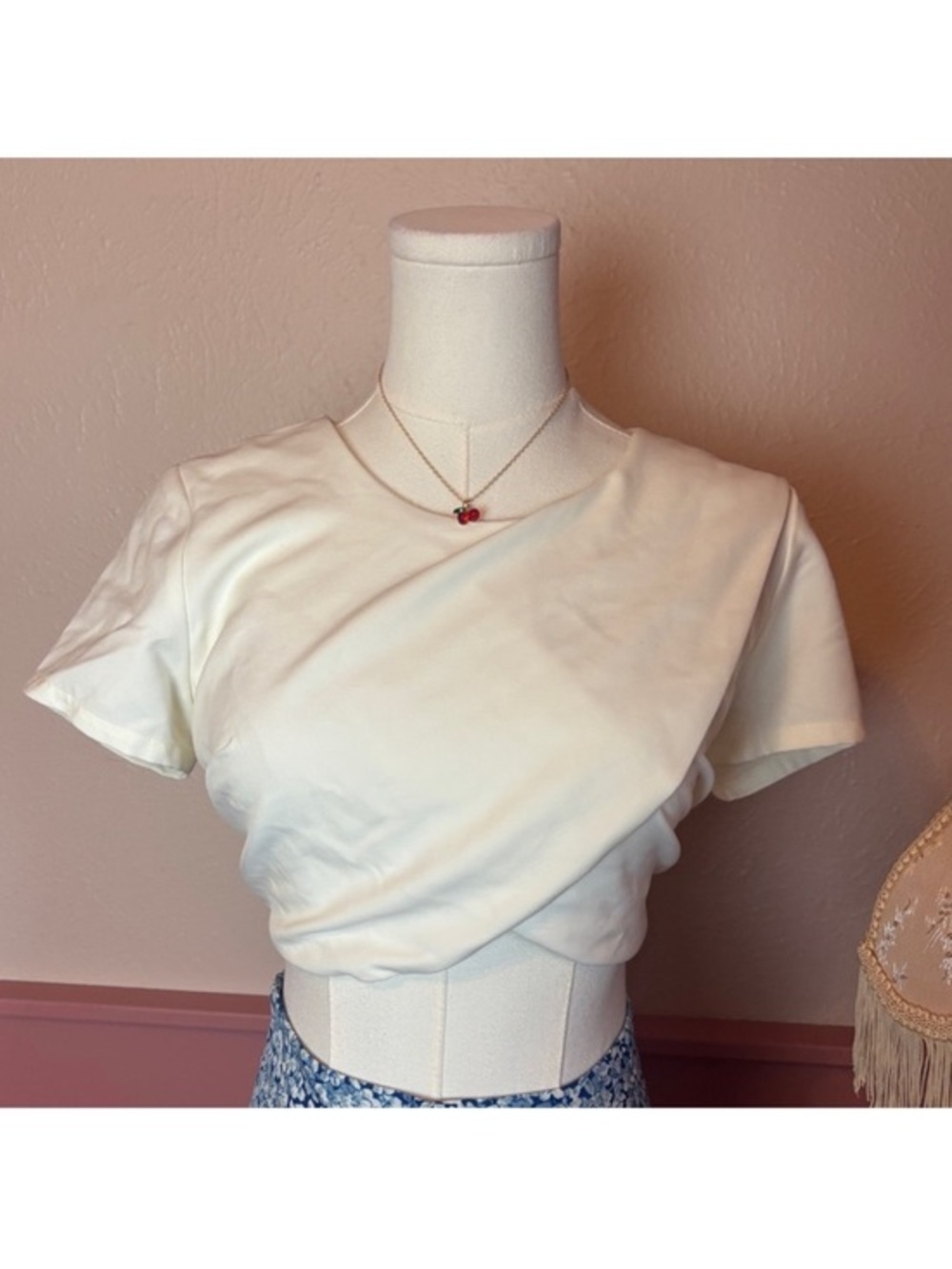 TOBI White Cropped Flap Elegant Top